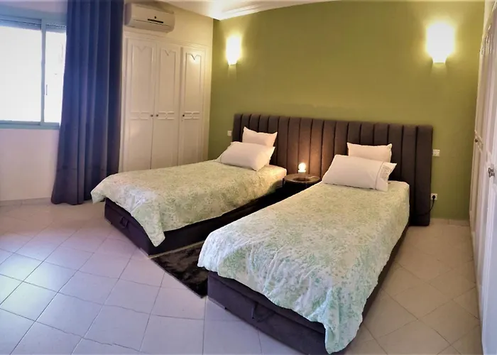 ☆Hivernage☆ Charming , Spacious & Bright With Pool