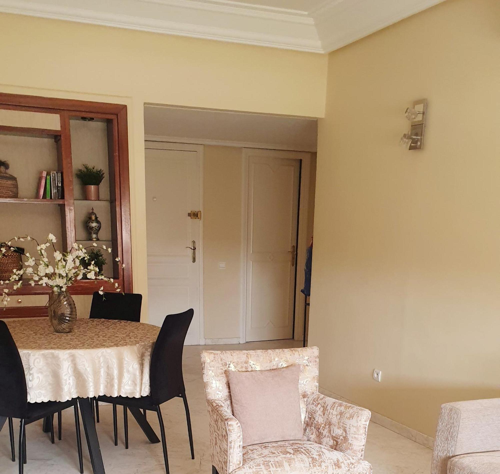 شقة ☆hivernage☆ Charming , Spacious & Bright With Pool *